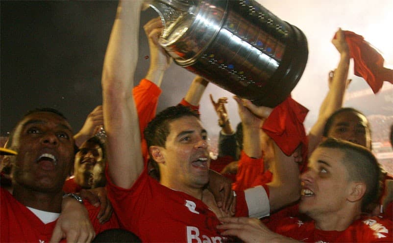 Top 5: relembre os principais duelos entre brasileiros e mexicanos na Libertadores
