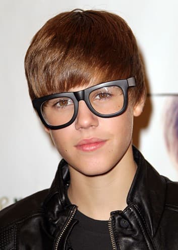 Justin Bieber passa mal durante show nas Filipinas
