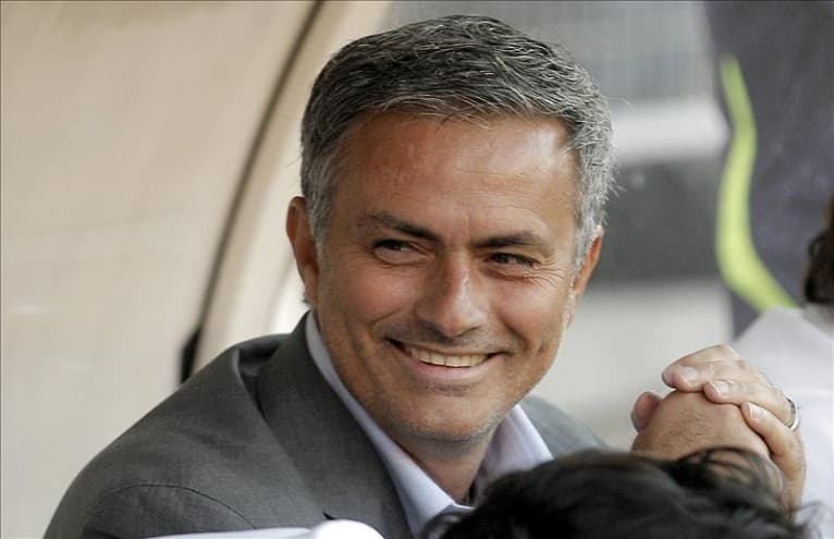 Mourinho recusa cheque em branco de milionário russo para assumir o Monaco