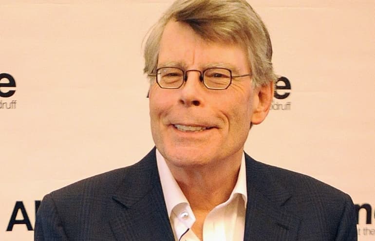 Livro Dr. Sleep, de Stephen King, dá sequência a O Iluminado 36 anos depois