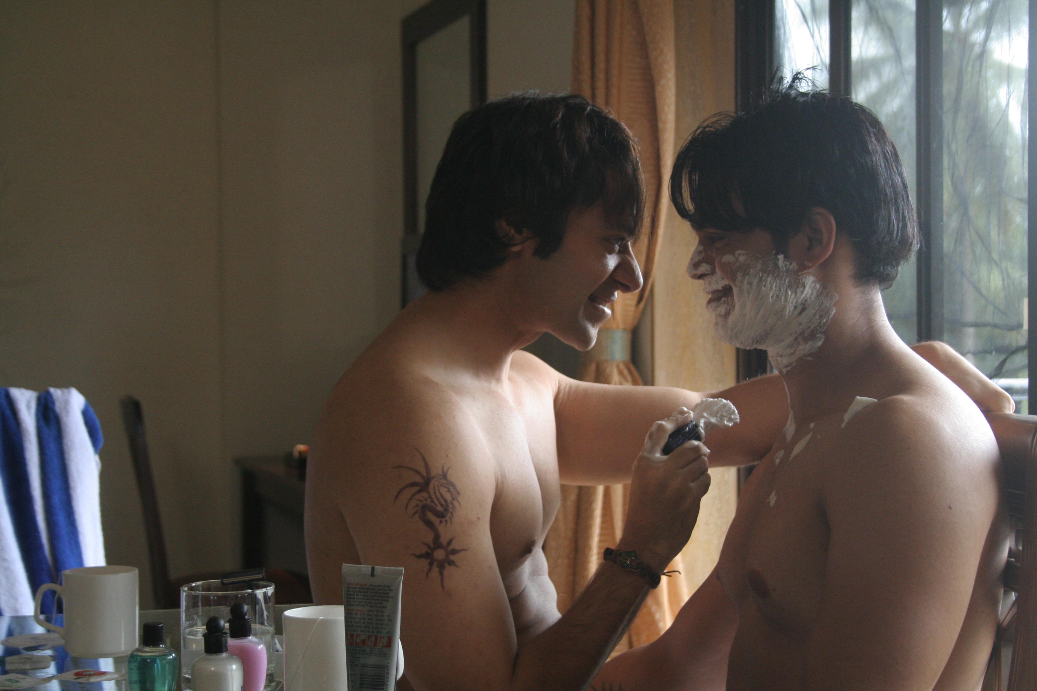 Filme gay de Bollywood ganha continuação com música cantada por indiana octogenária