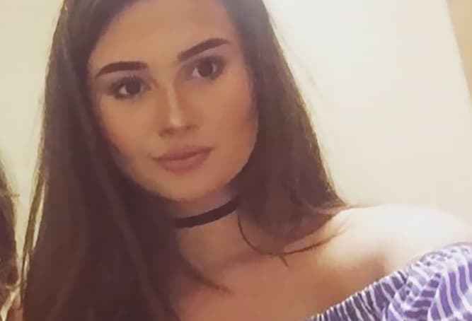 Jovem decide dar uma lição em ex-namorado que a traiu e a vingança vai durar 17 anos