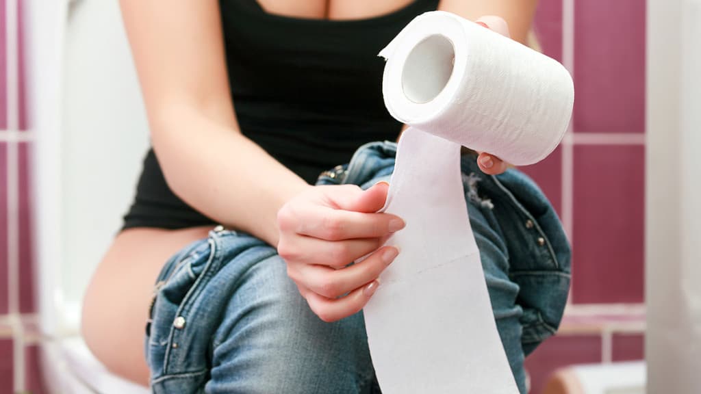 5 dicas naturais para combater a prisão de ventre