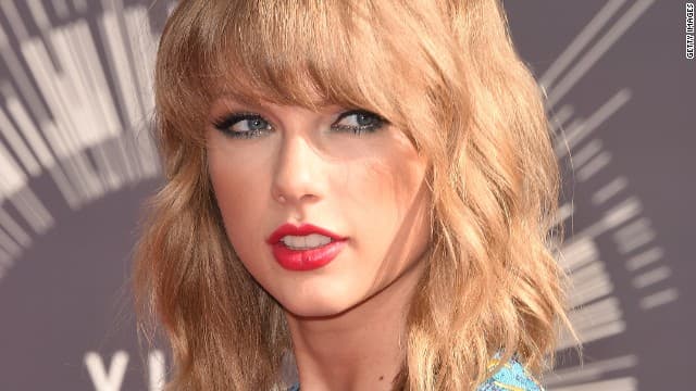 Taylor Swift alcança topo da Billboard pela sétima vez, com "Willow"
