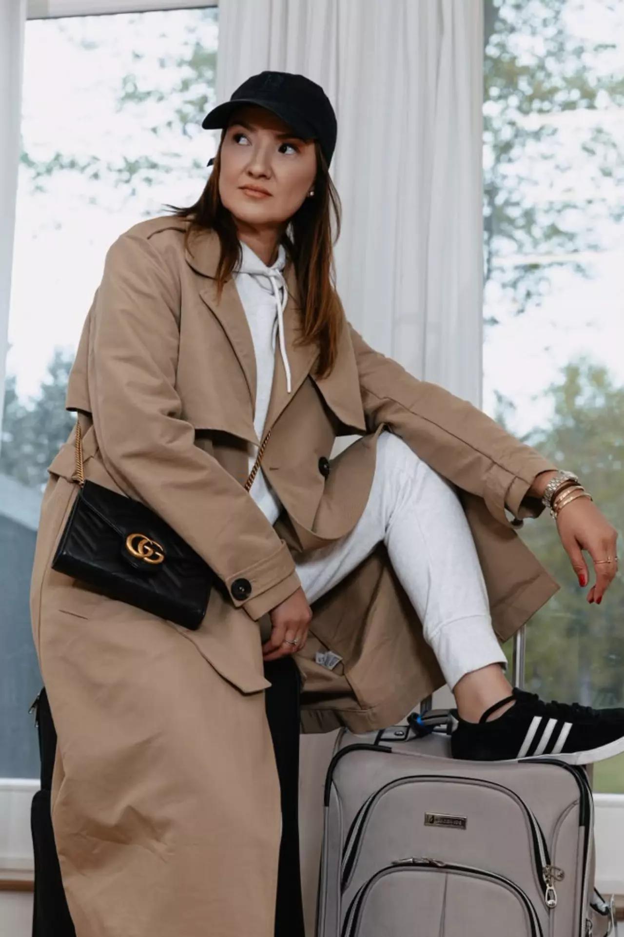 Aerolooks de férias: como viajar com estilo e conforto inspirado nas famosas