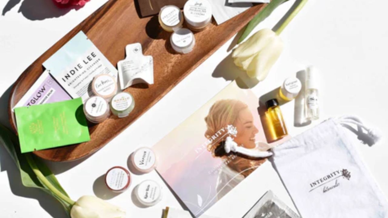 Receive Free Makeup Samples from Top Brands