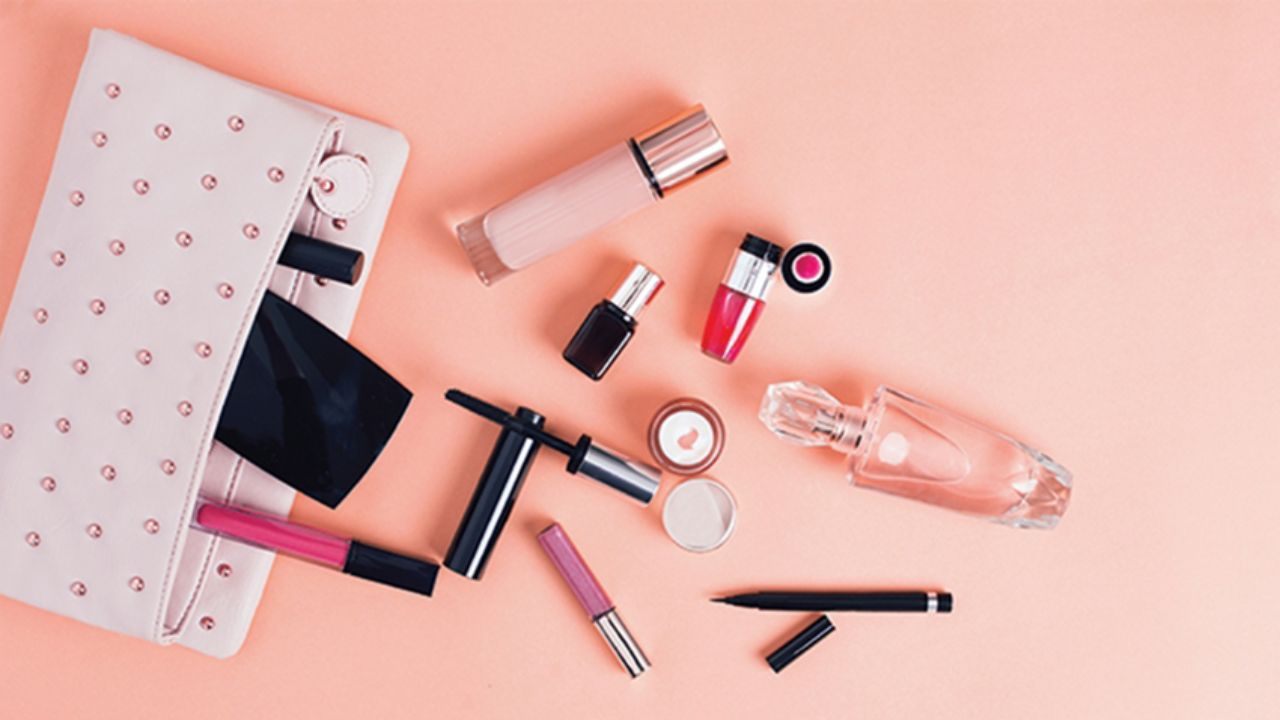 Receive Free Makeup Samples from Top Brands